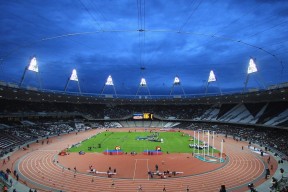 篮球赛场焦点！澳大利亚队对阵瑞士队，战况跌宕起伏，悬念直到终场